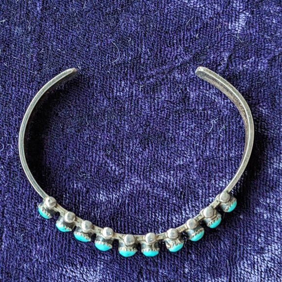 Vintage Sterling Silver Southwestern Turquoise Cuff Bracelet - Picture 2 of 9